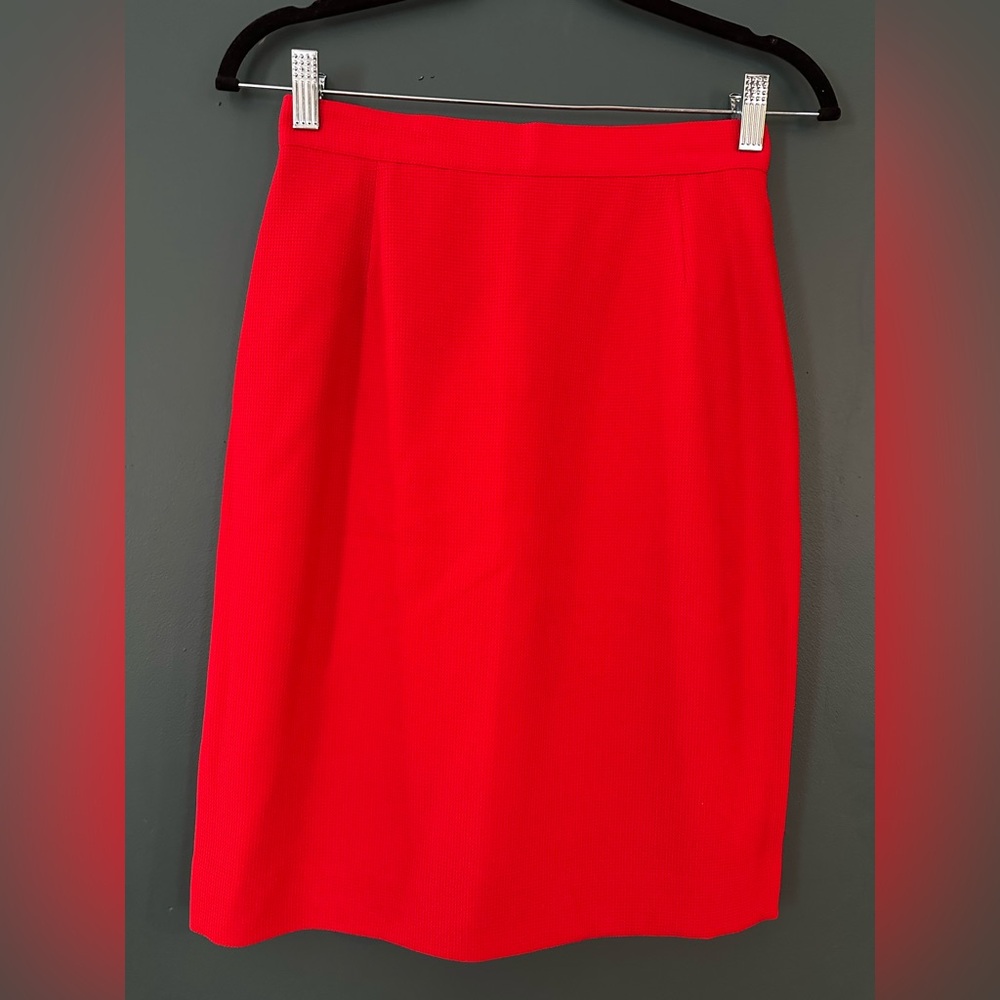Alberto Makali Vintage Vibrant Red Pencil Skirt